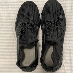 Men’s Ryder 1.5 black steel-toed work shoes with comfort insole.